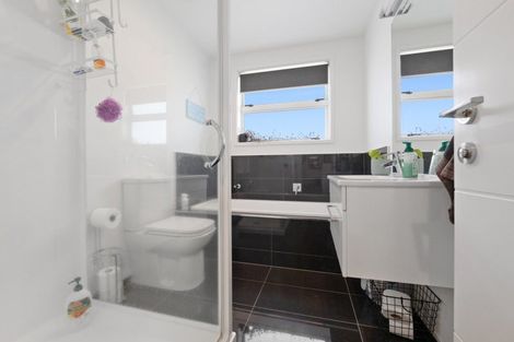 Photo of property in 64 Fairfax Crescent, Pyes Pa, Tauranga, 3112