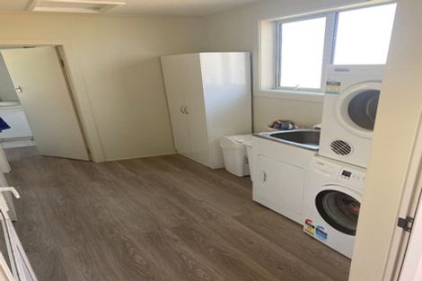 Photo of property in 122 Dunlop Street, Wallacetown, 9816