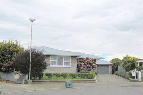 Photo of property in 13 Weston Place, Rangiora, 7400