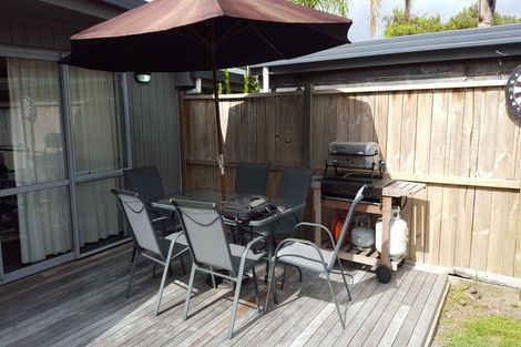 Photo of property in 1/48 Taharoto Road, Takapuna, Auckland, 0622