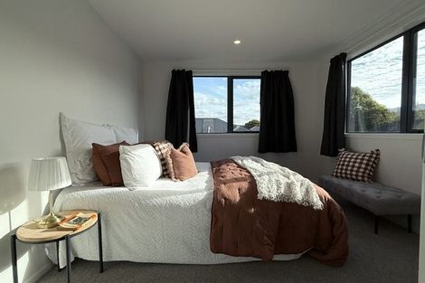 Photo of property in 4b Bathurst Street, Silverstream, Upper Hutt, 5019