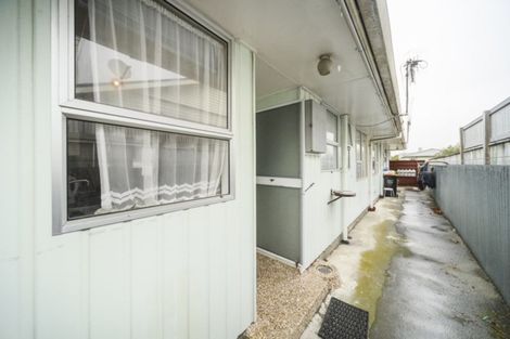 Photo of property in 2/132 Heretaunga Street, Palmerston North, 4414