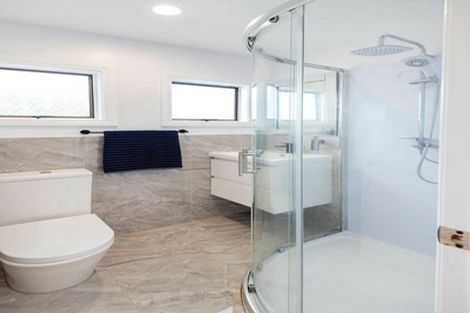 Photo of property in 149 Bradbury Road, Botany Downs, Auckland, 2010