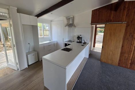 Photo of property in 34 Lowtherhurst Road, Massey, Auckland, 0614