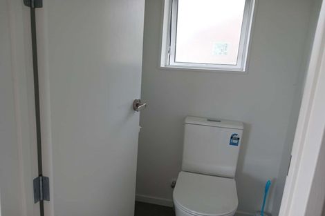 Photo of property in 73d Oraha Road, Kumeu, 0892