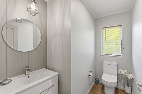 Photo of property in 34 Cedar Drive, Paraparaumu Beach, Paraparaumu, 5032