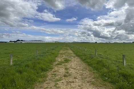 Photo of property in 44 Royal St Annes Drive, Te Kamo, 0112