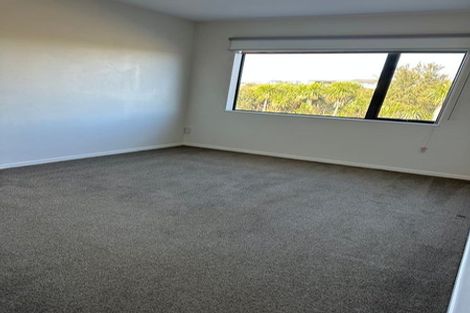 Photo of property in 53 Pitoitoi Drive, Riverhead, 0820