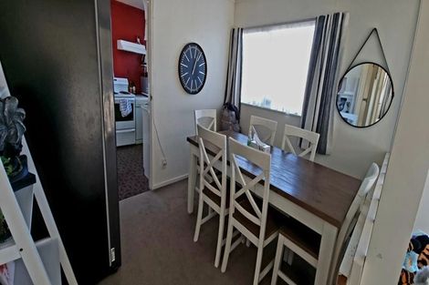 Photo of property in 125 Mark Avenue, Grenada Village, Wellington, 6037
