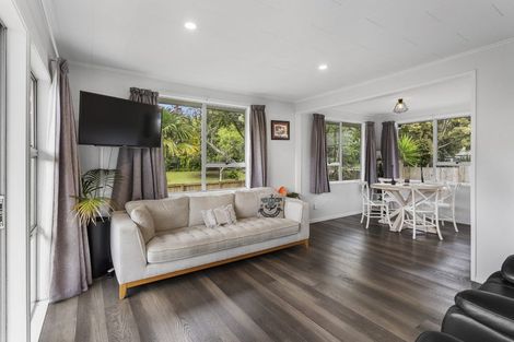 Photo of property in 11 Sun Valley, Hatfields Beach, Orewa, 0931