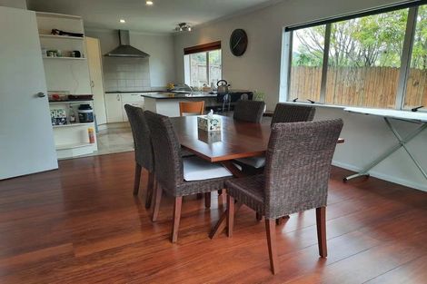 Photo of property in 44a Rodney Street, Howick, Auckland, 2014