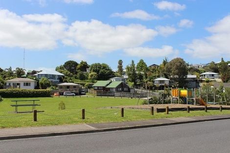 Photo of property in 52 Keegan Drive, Massey, Auckland, 0614