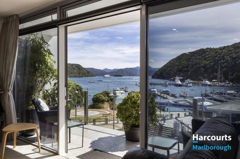 Photo of property in Oxleys Rock Apartments, 303/6 London Quay, Picton, 7220