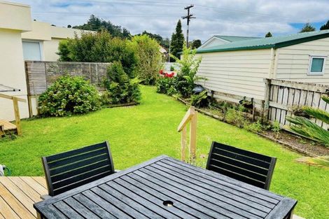 Photo of property in 90 Victoria Street, Coromandel, 3506