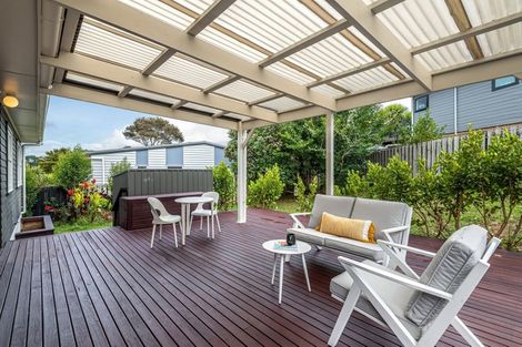 Photo of property in 14a Saffron Street, Birkdale, Auckland, 0626