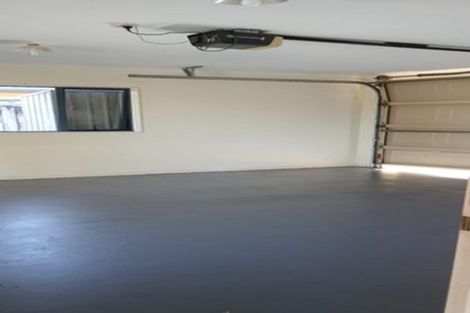 Photo of property in 14 Harobed Place, Weymouth, Auckland, 2103