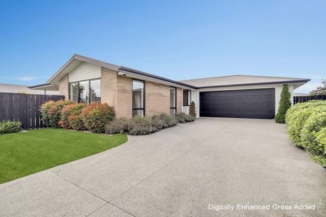 Photo of property in 80 Shillingford Boulevard, Rolleston, 7615