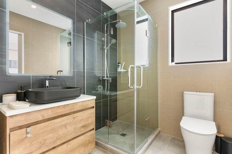 Photo of property in 40c Leo Street, Glen Eden, Auckland, 0602