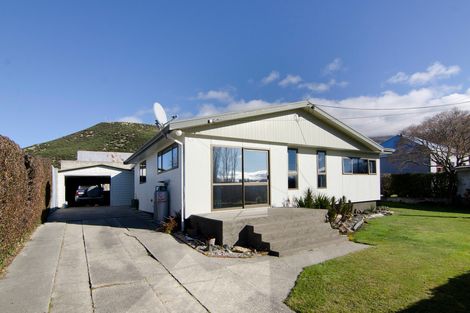 Photo of property in 85 Cheviot Street, Roxburgh, 9500