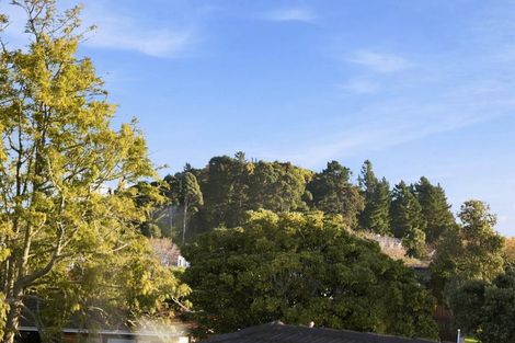 Photo of property in 33a Jillteresa Crescent, Half Moon Bay, Auckland, 2012
