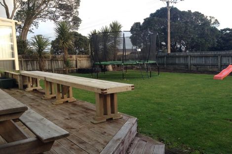 Photo of property in 5 High Street East, Waitara, 4320