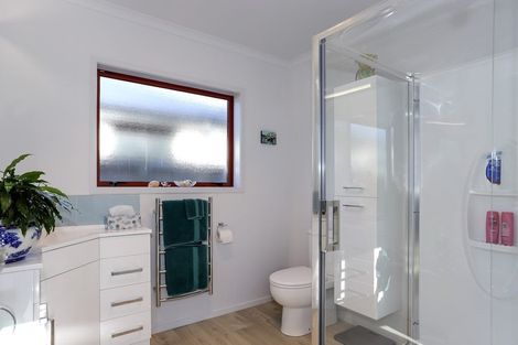 Photo of property in 5 Capstan Close, Pyes Pa, Tauranga, 3112