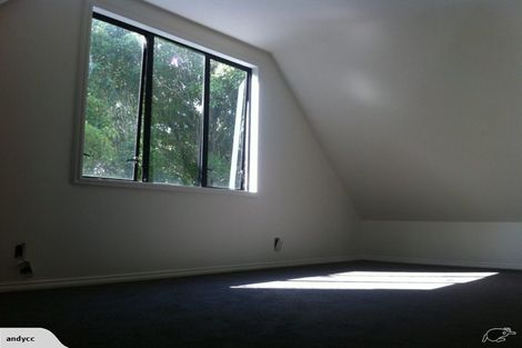 Photo of property in 2/12 White Swan Road, Mount Roskill, Auckland, 1041