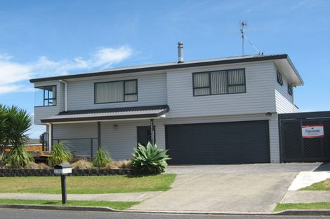 Photo of property in 117b Torkar Road, Clarks Beach, 2122