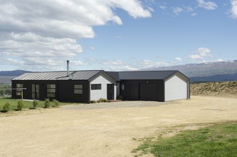 Photo of property in 77 Leaning Rock Road, Springvale, Alexandra, 9393