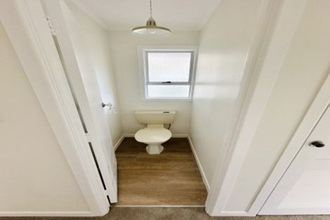 Photo of property in 530 Beach Road, Murrays Bay, Auckland, 0630