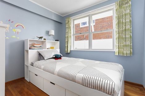 Photo of property in 39 Tahi Terrace, Glen Eden, Auckland, 0602