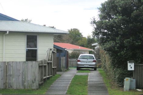Photo of property in 8a Elder Grove, Paraparaumu, 5032