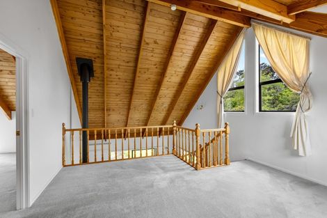 Photo of property in 117 Brick Bay Drive, Sandspit, Warkworth, 0982