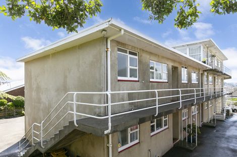 Photo of property in 8 Naughton Terrace, Kilbirnie, Wellington, 6022