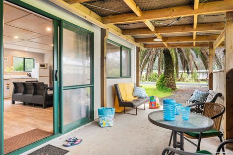 Photo of property in 10 Mackinnon Road, Manukau Heads, Waiuku, 2684