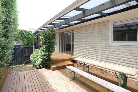 Photo of property in 42 Kervil Avenue, Te Atatu Peninsula, Auckland, 0610