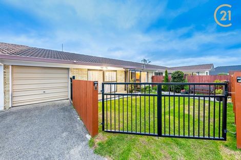 Photo of property in 2/24 Prictor Street, Papakura, 2110