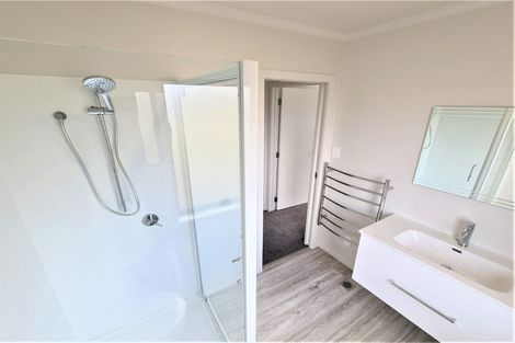 Photo of property in 11b North Ridge Drive, Rototuna North, Hamilton, 3210