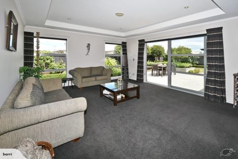 Photo of property in 5 Gosling Crescent, Halswell, Christchurch, 8025