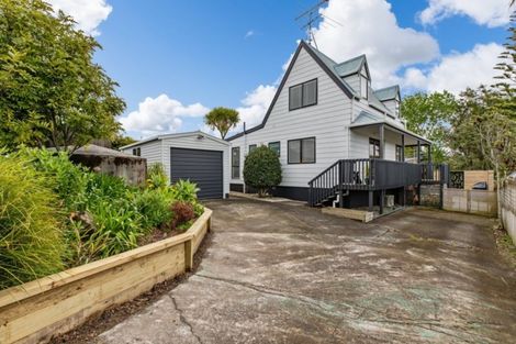 Photo of property in 6b Dobell Road, Stanmore Bay, Whangaparaoa, 0932