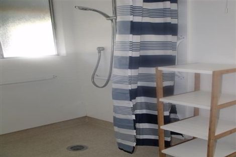 Photo of property in 2/7 Phillips Place, Havelock North, 4130