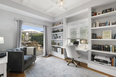 Photo of property in 41 Lake Road, Devonport, Auckland, 0624