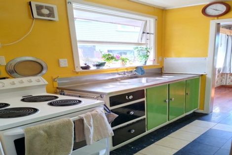 Photo of property in 30 Mark Avenue, Paparangi, Wellington, 6037