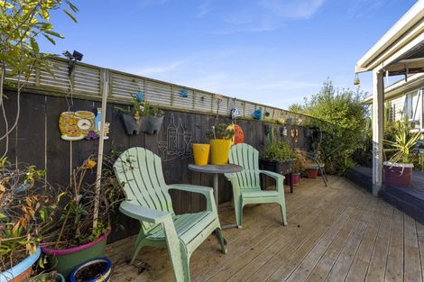 Photo of property in 12 Collins Street, Gonville, Whanganui, 4501