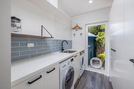 Photo of property in 6 Brumby Lane, Russell, 0272