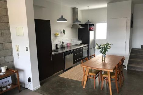 Photo of property in Mondrian Townhouses, 1/24 Hanson Street, Mount Cook, Wellington, 6021