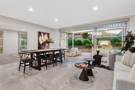 Photo of property in 26 Kukuwai Avenue, Red Beach, 0932
