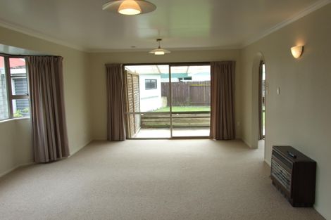 Photo of property in 62 Pencarrow Street, Highbury, Palmerston North, 4412