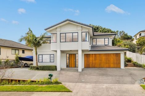 Photo of property in 5 Maidstone Place, Oteha, Auckland, 0632