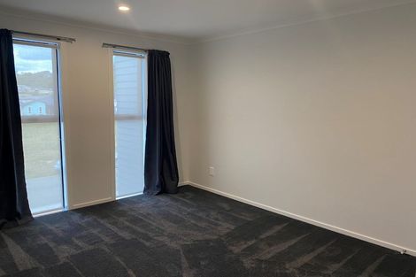 Photo of property in 5a Breakwater Way, Whitby, Porirua, 5024